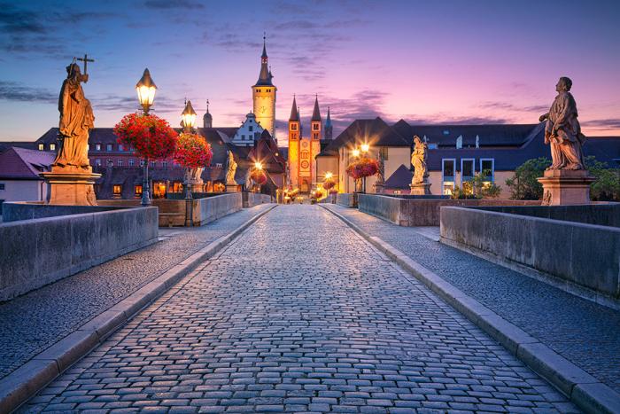 Fototapete Alte Mainbrücke in Würzburg