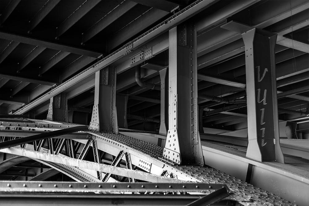 Fototapete Stahlkonstruktion einer Brücke