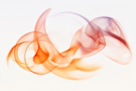Fototapete abstrakte Form aus Rauch in Orange und Violett