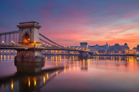 Fototapete Kettenbrücke in Budapest am Morgen