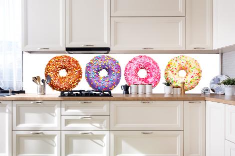 Küchenrückwand mit bunten Donuts