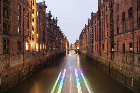 3D-Fototapete Lichter in der Speicherstadt von Hamburg